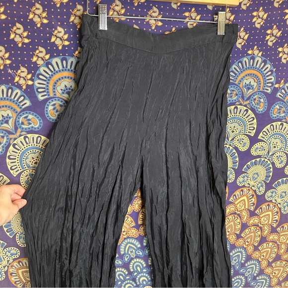 🦋5/20$🦋 black flowy harem pants - Picture 2 of 6